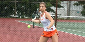 Anna Shkudun couldn't muster up enough to win in the third set of her singles match.